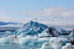 Icebergs and ice